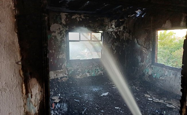 Metruk evde yangın
