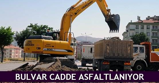  Bulvar Cadde asfaltlanıyor