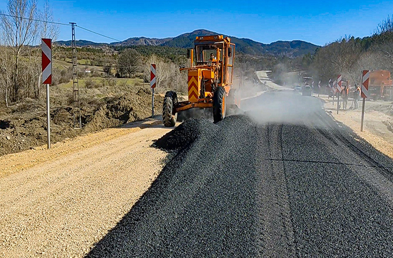 Çomu Köprüsü’ne alternatif yol yapıldı