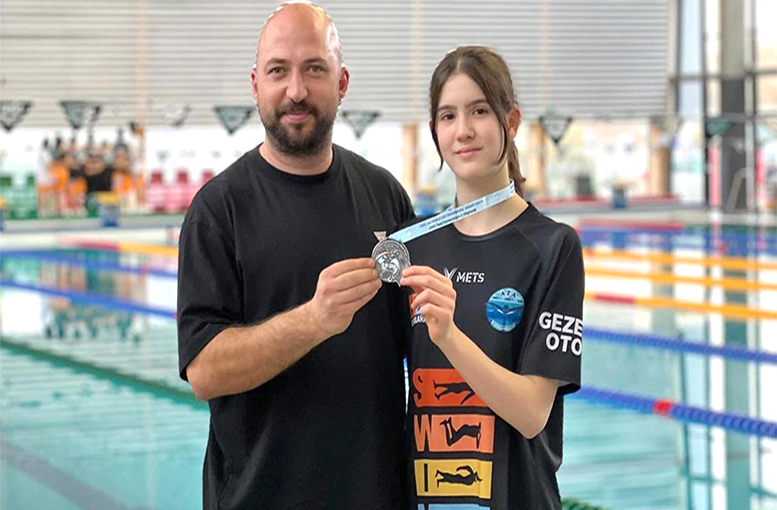 Deniz Ece dünya ikincisi