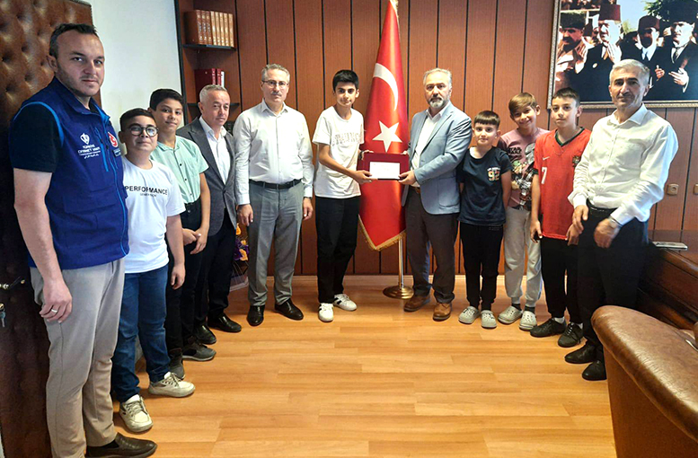 Filistin’i unutmadılar