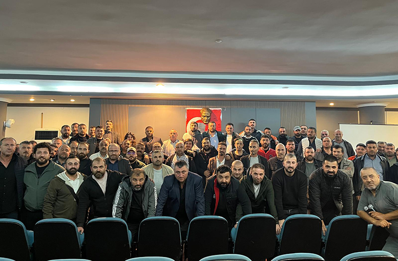 Gerginliğin ardından pazarcılar toplandı