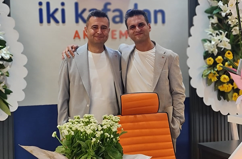 İki Kafadan Akademi açıldı