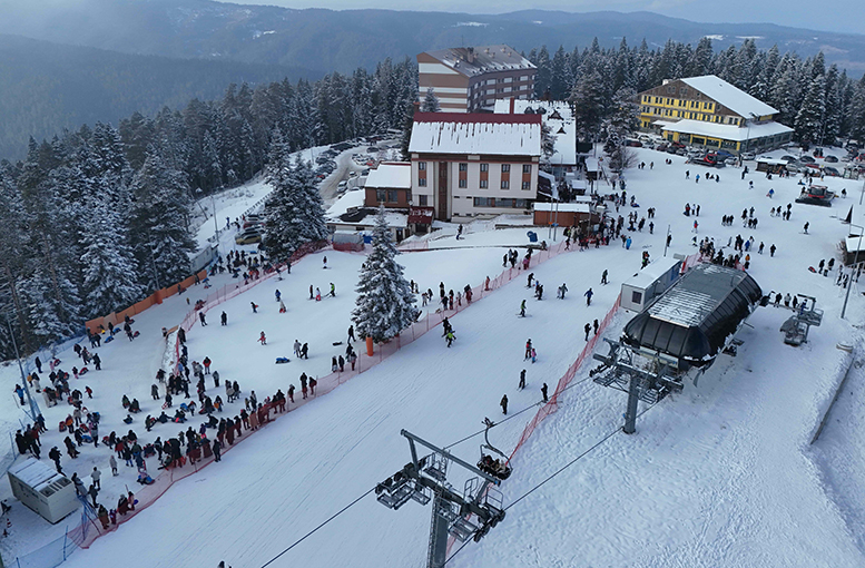 Ilgaz dolup taşıyor