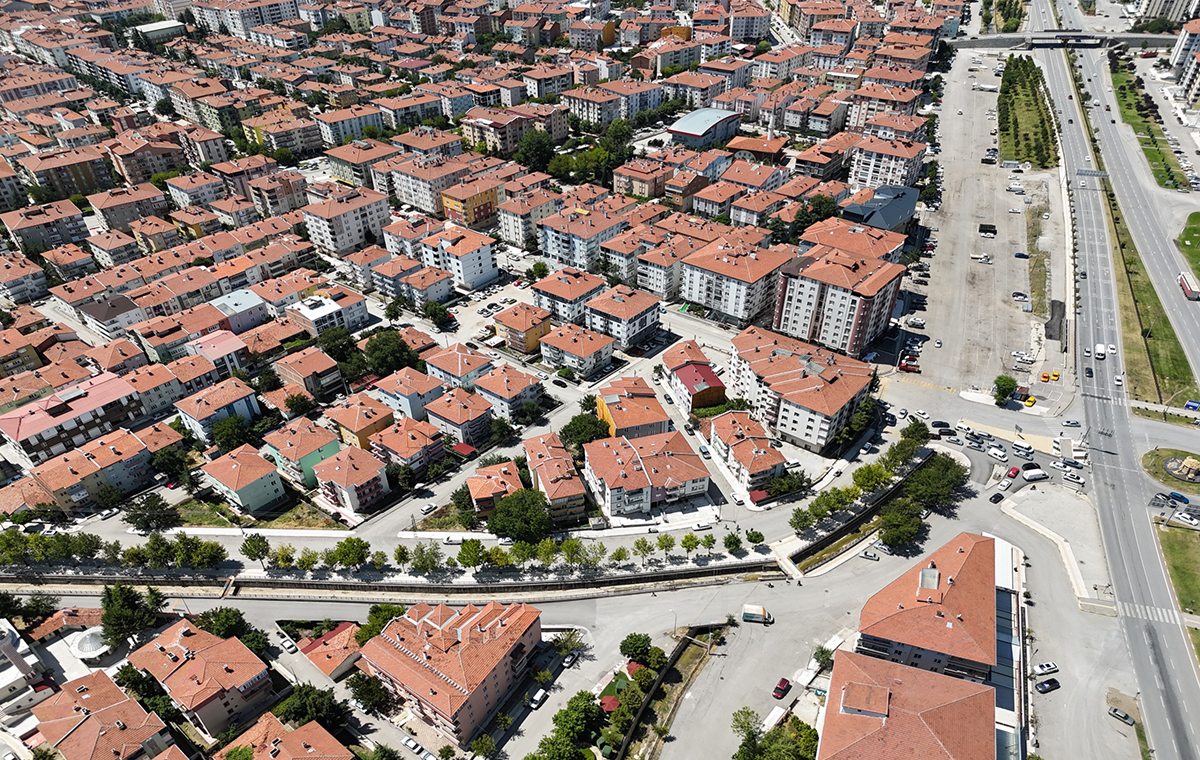 İYC Kavşağı’nda yeni güzergah, pazar taşınıyor