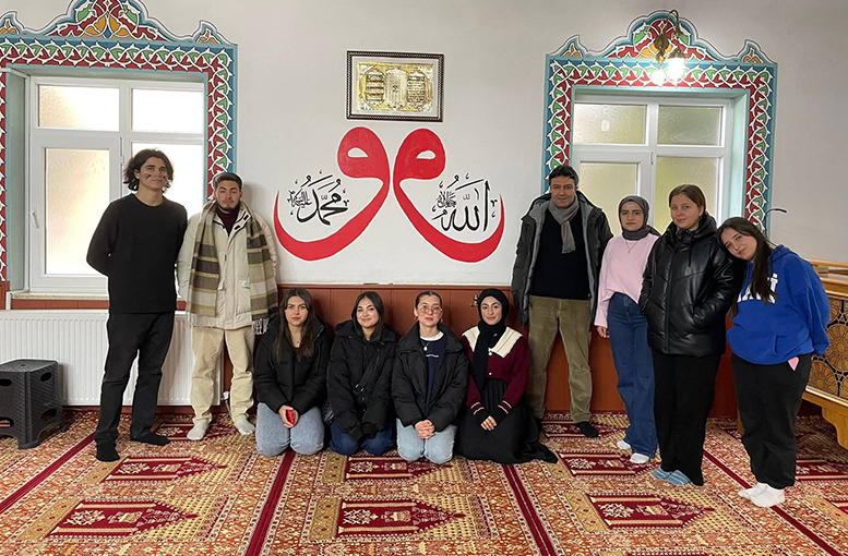 İz bırakmaya devam ediyorlar