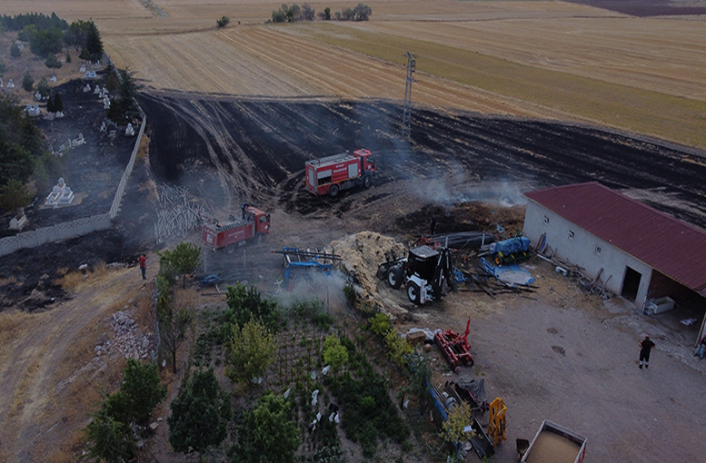 Kıvılcım yangın çıkardı