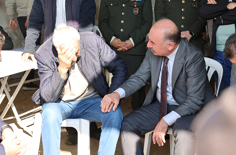 Vali’den şehidimizin ailesine taziye ziyareti