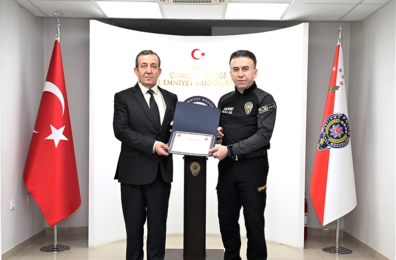 Yaş haddinden emekli oldu